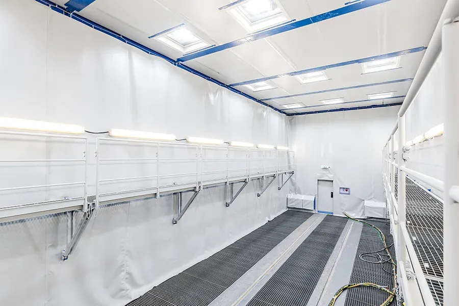 Blasting chamber interior