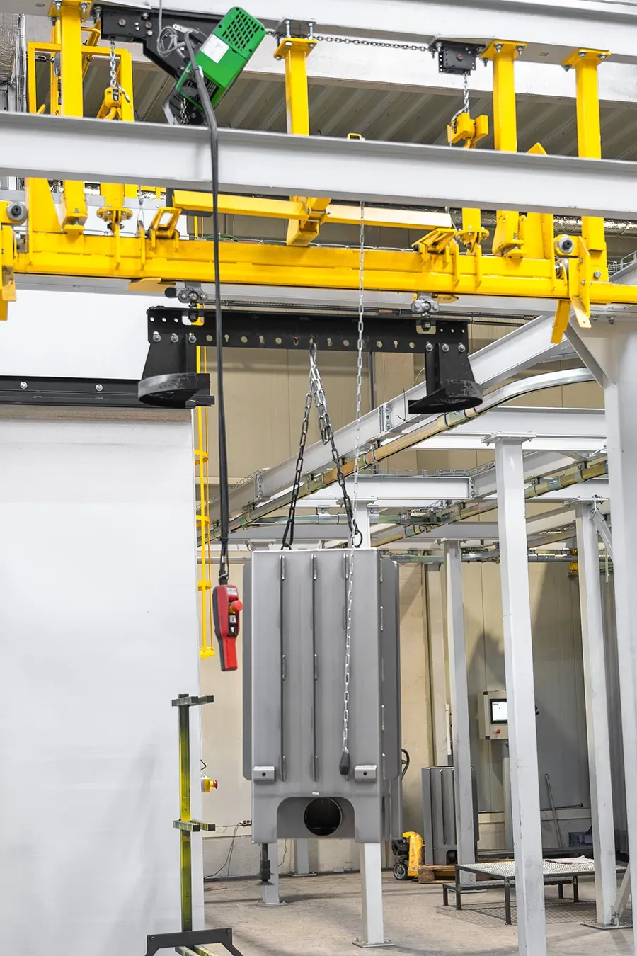 Yellow loading station with metal part